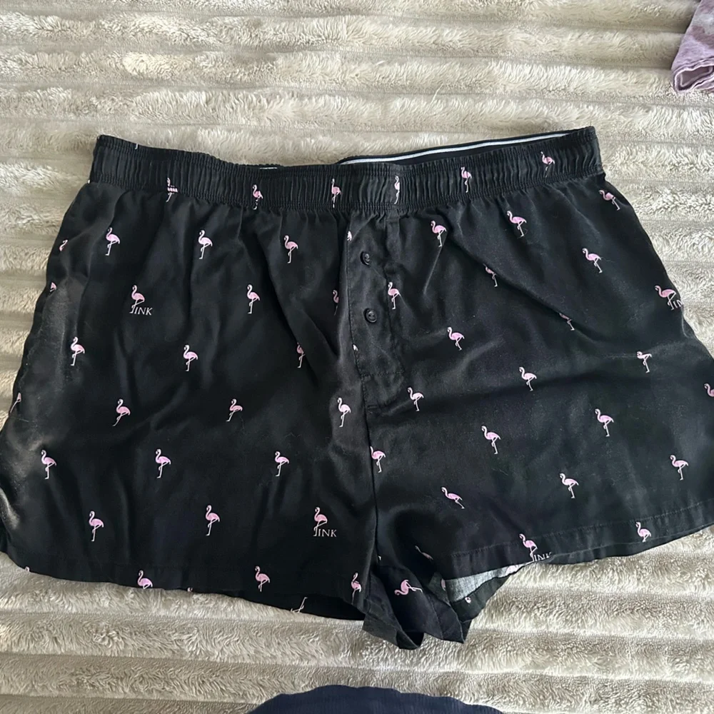 Black Flamingo Print silky Shorts